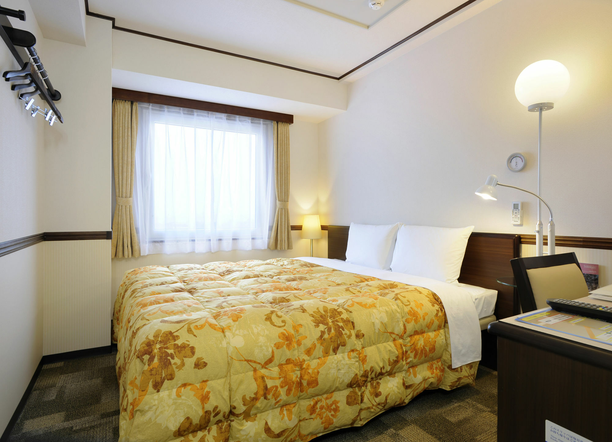 Toyoko Inn Osaka Honmachi No1 Экстерьер фото